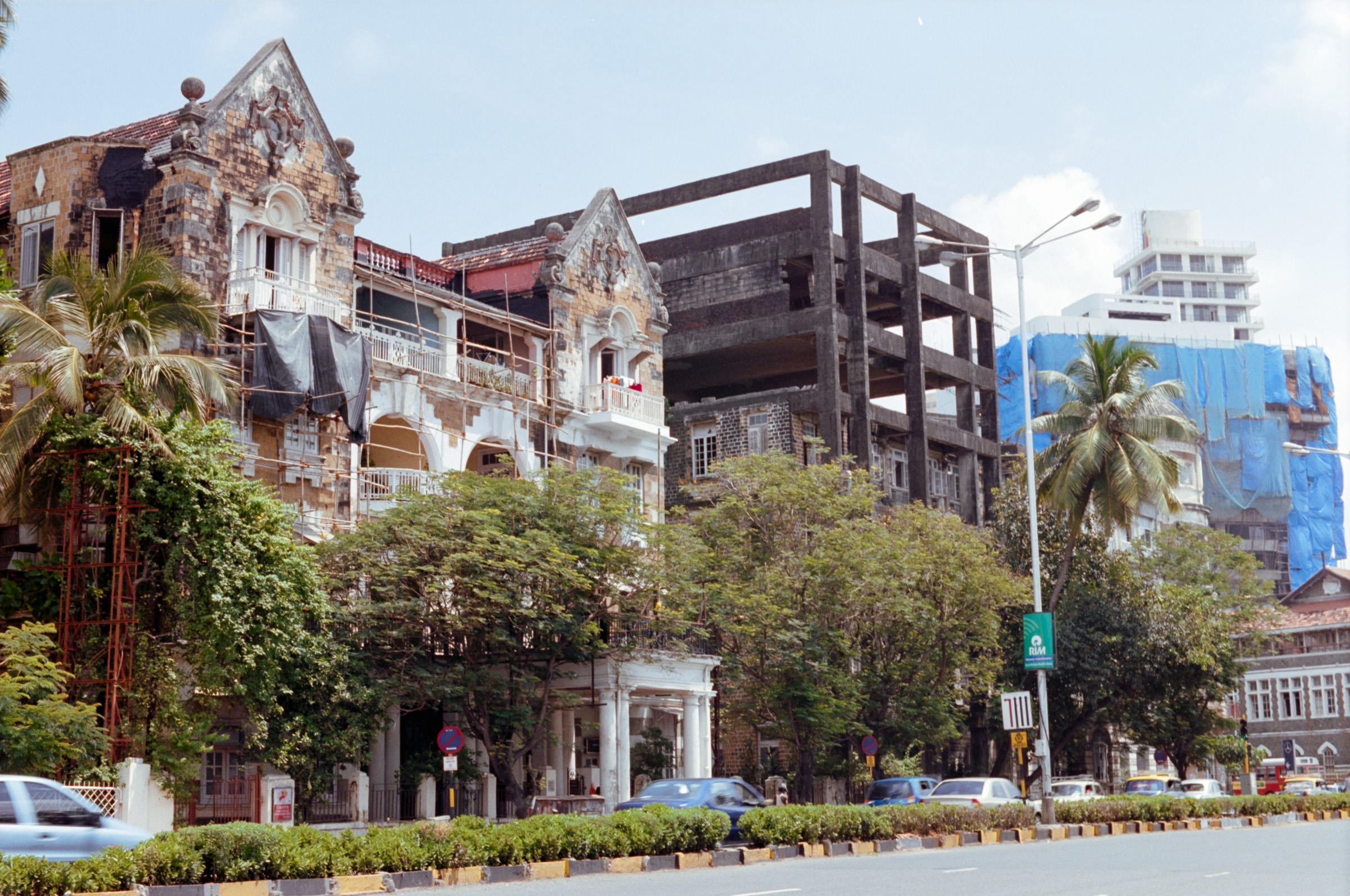 AHP F2004 09 002 sc250526 img20 NLP